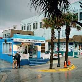 Macadam Color Street Photo